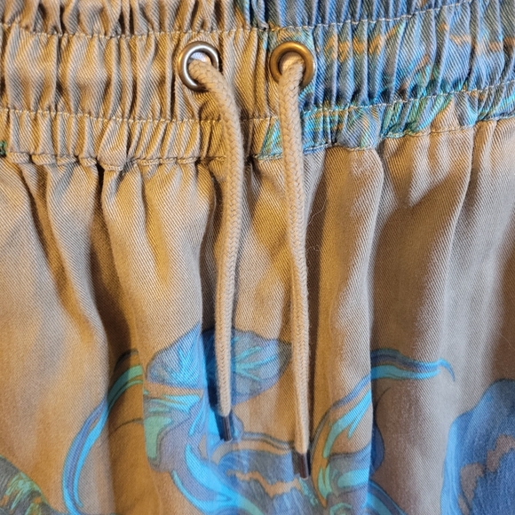Kavu Tan and Blue Leaf Print Mini Skirt. Size M - Picture 4 of 7